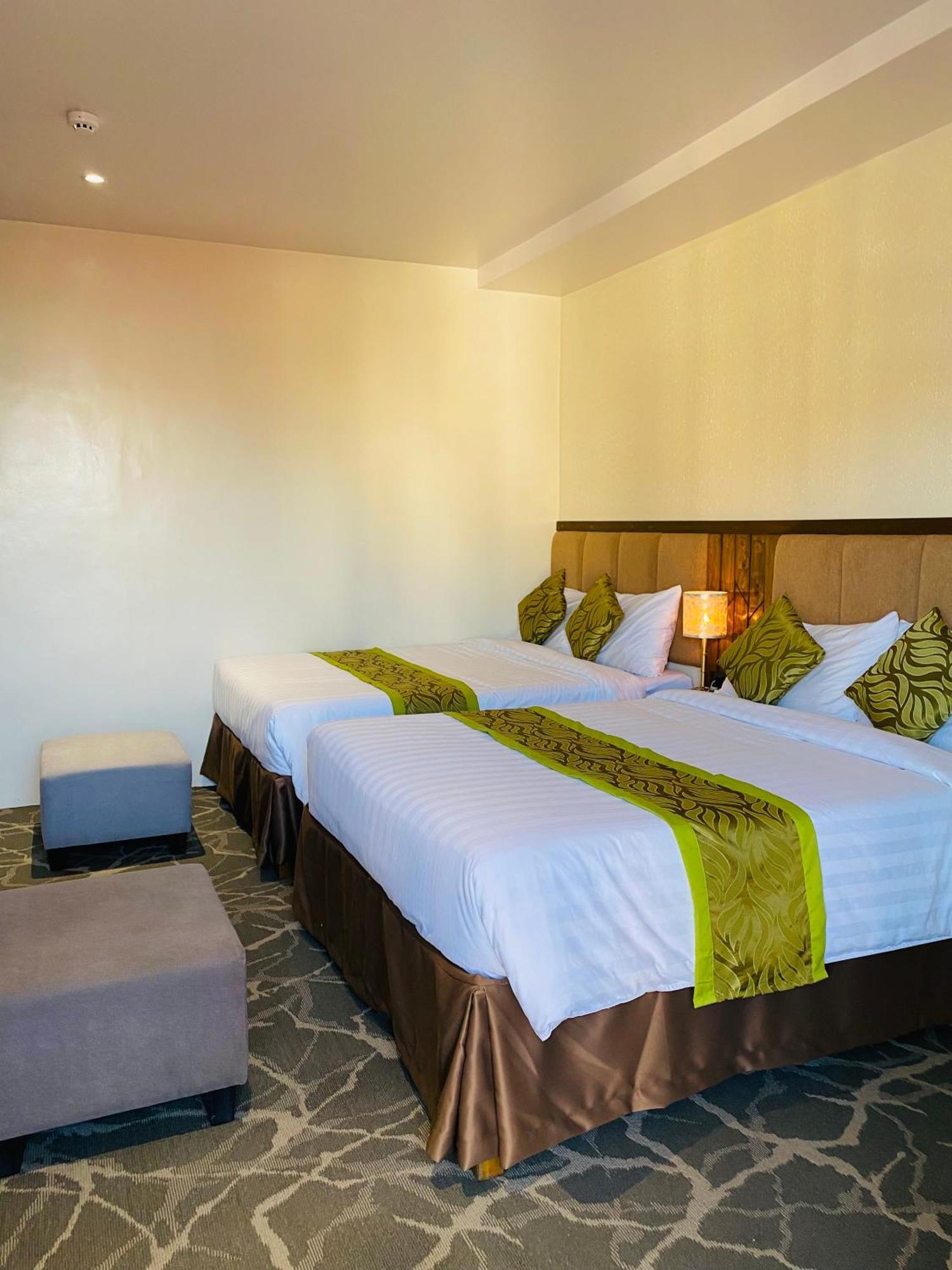 טאגבילראן סיטי Maxi Hotel And Event Center מראה חיצוני תמונה