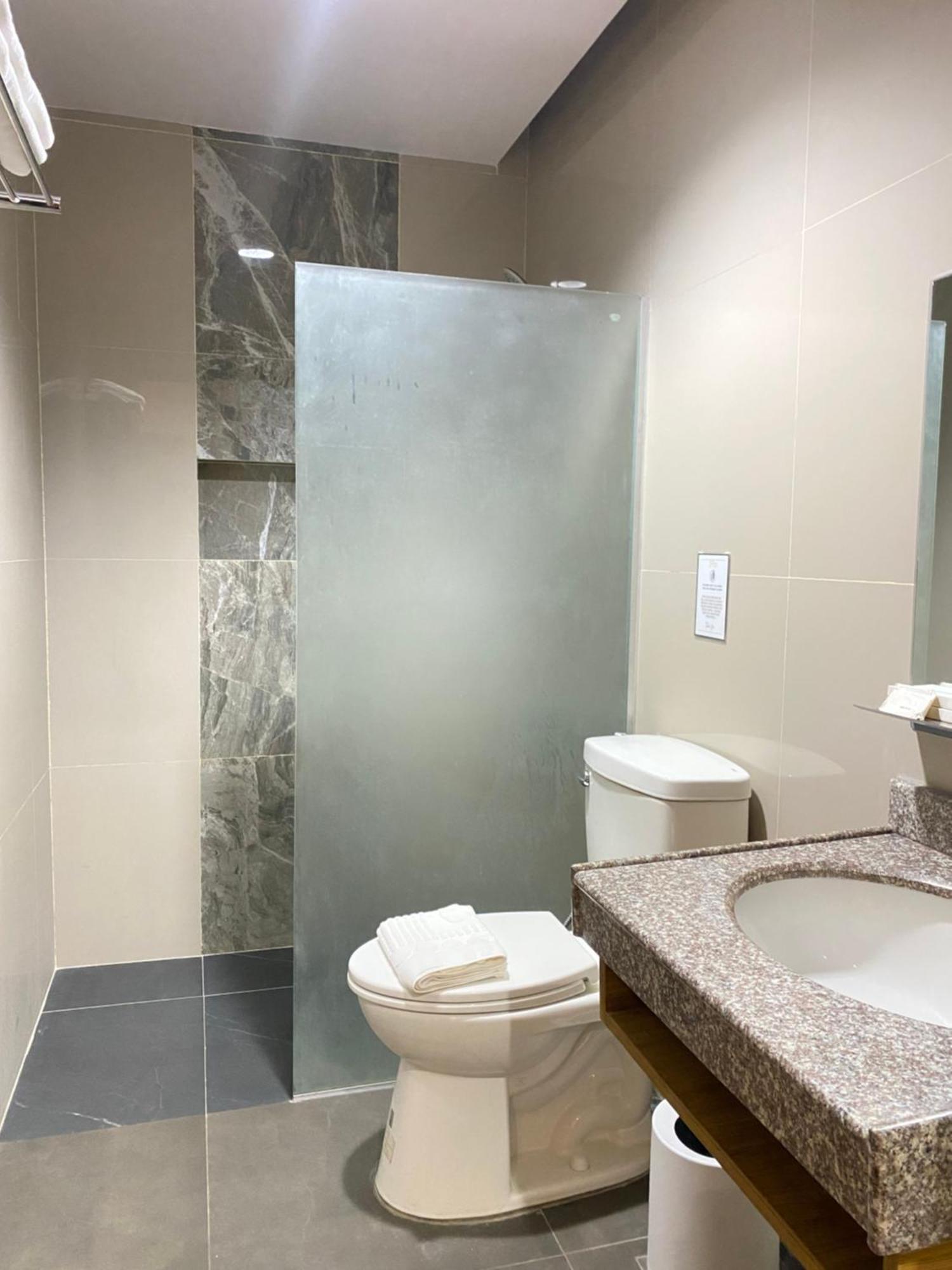 טאגבילראן סיטי Maxi Hotel And Event Center מראה חיצוני תמונה