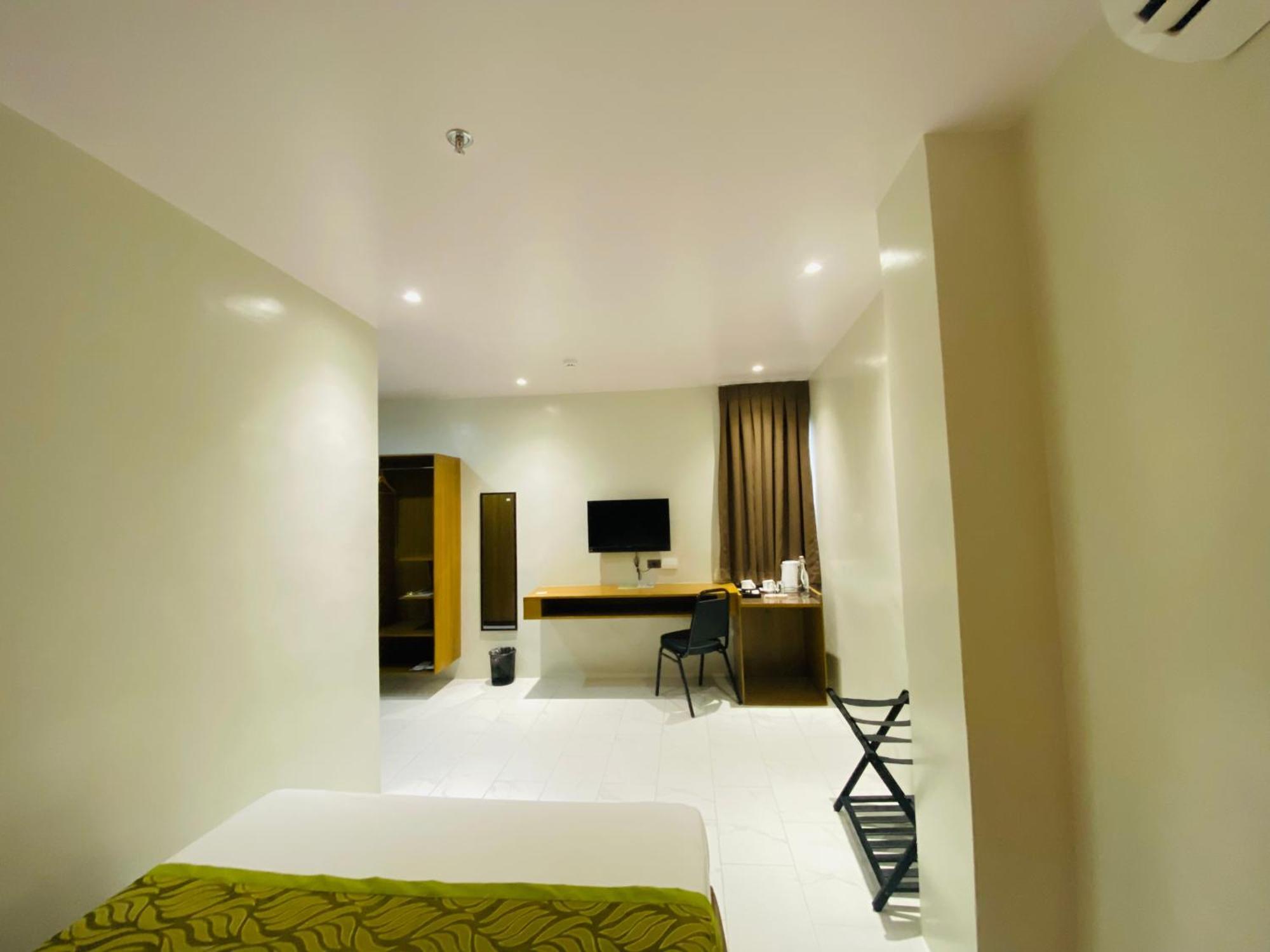 טאגבילראן סיטי Maxi Hotel And Event Center מראה חיצוני תמונה
