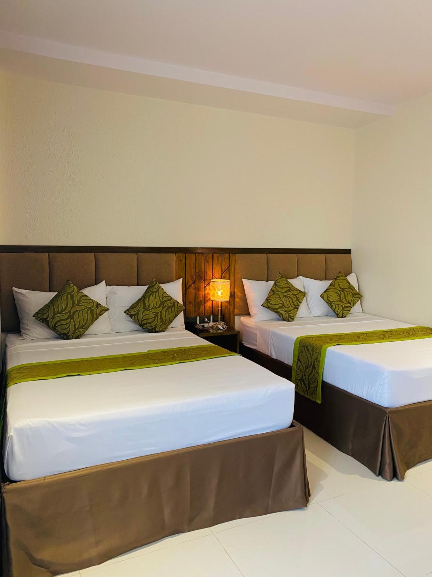 טאגבילראן סיטי Maxi Hotel And Event Center מראה חיצוני תמונה