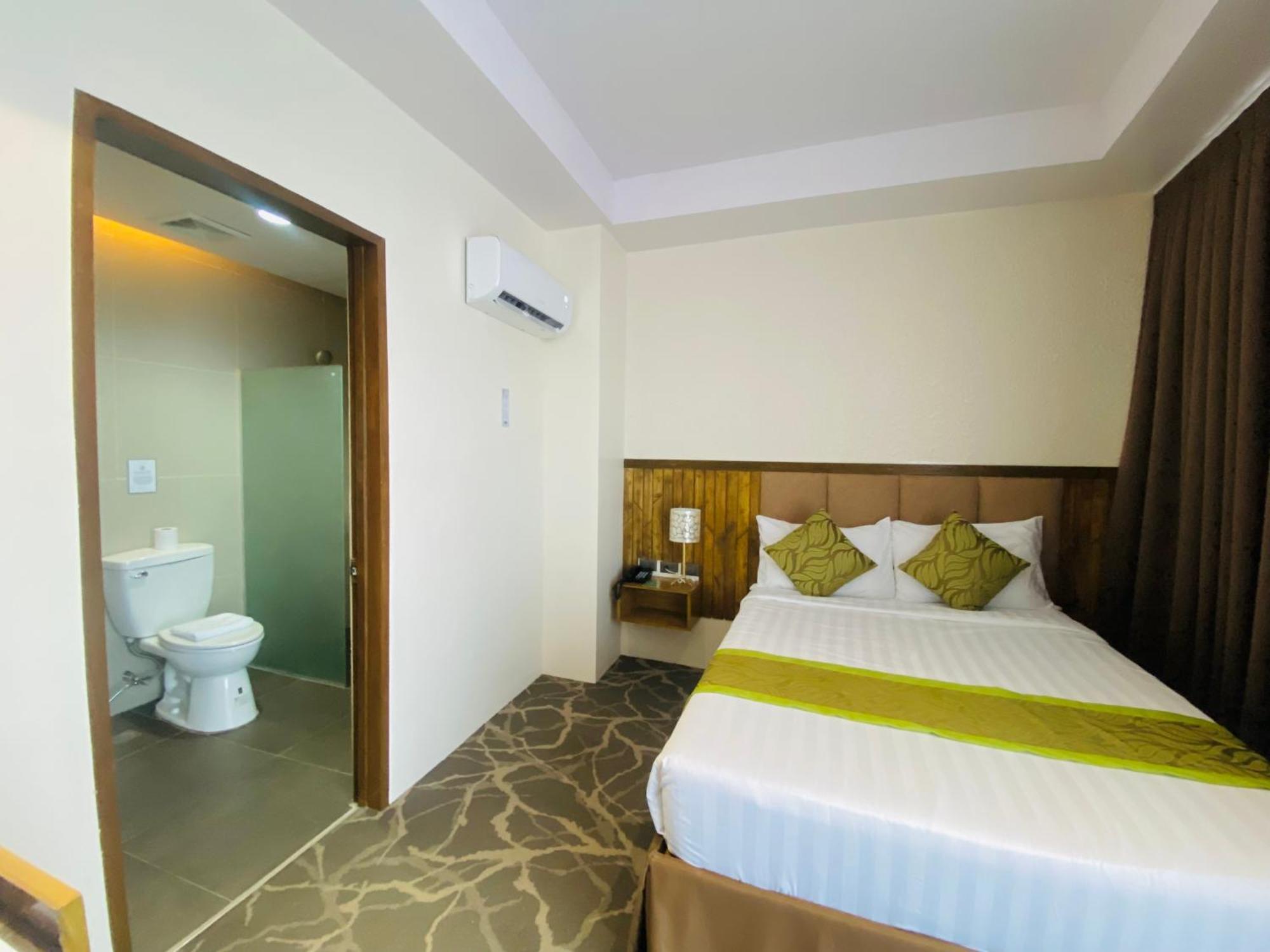 טאגבילראן סיטי Maxi Hotel And Event Center מראה חיצוני תמונה